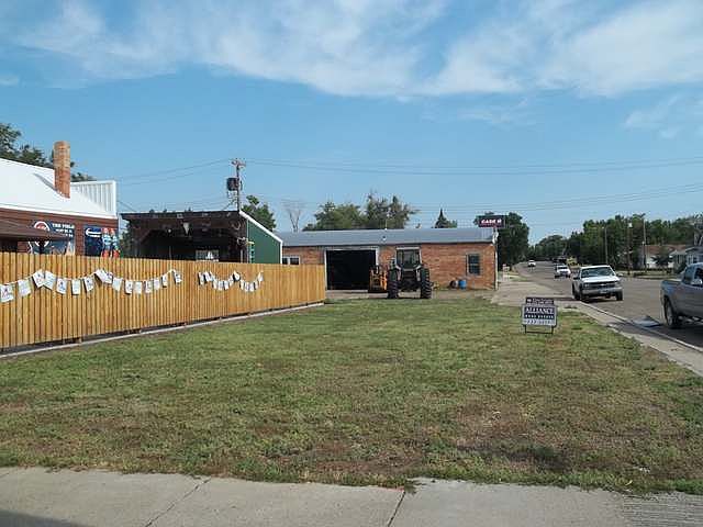 1st image of 500 Main Ave