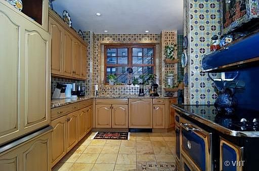 3rd image of 3750 N Lake Shore Dr APT 8B