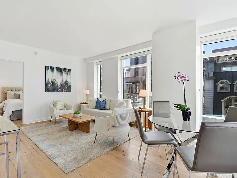 1688 Pine St #1008 — Photo 4