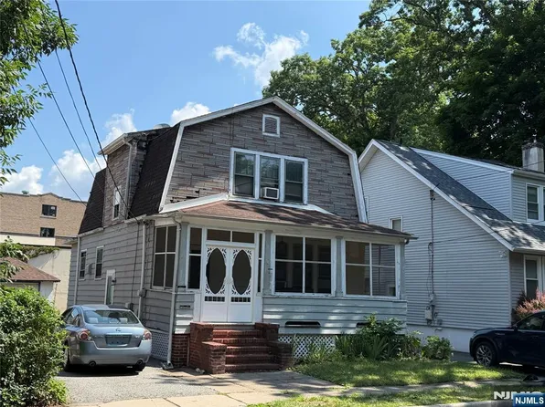 45 Leroy Pl, Ridgewood, NJ 07450