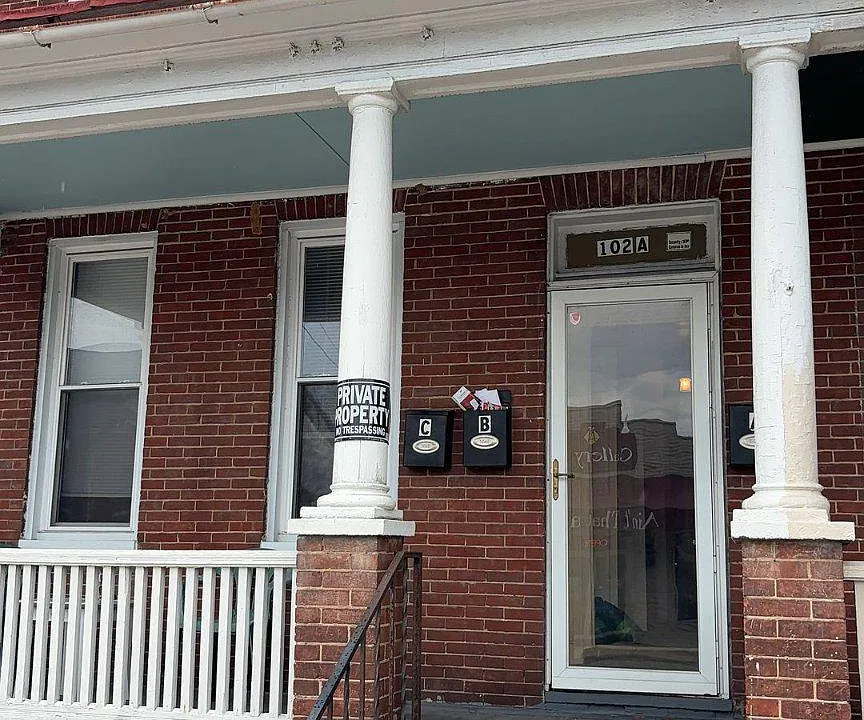 102 W Main St #A