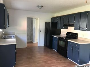 315 6th St SE, Arab, AL 35016