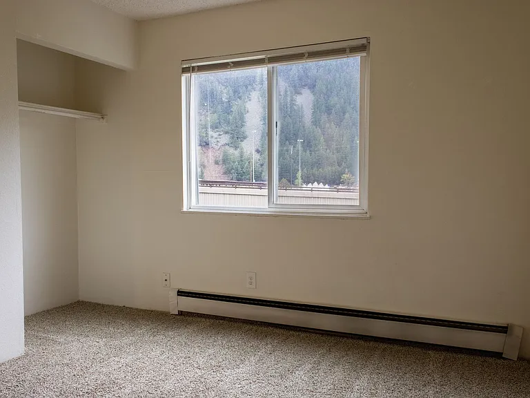 Big Horn Apartments — Photo 25