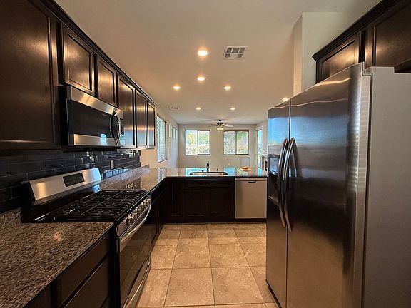 4th image of 7624 Bandon Cliffs St