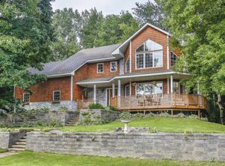 2245 Reiling Rd, Lino Lakes, MN 55110