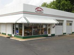 711 1st Ave SW, Hickory, NC 28602