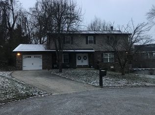 2027 W Holt Ct, Ashland, KY 41101