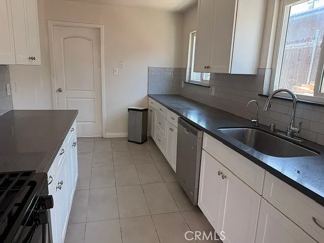 2415 Los Padres Dr — Photo 12
