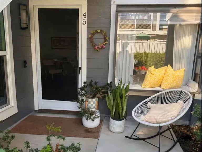 45 Coventry Ln — Photo 14
