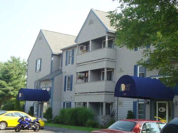 171 Eastern Ave APT 203, Manchester, NH 03104