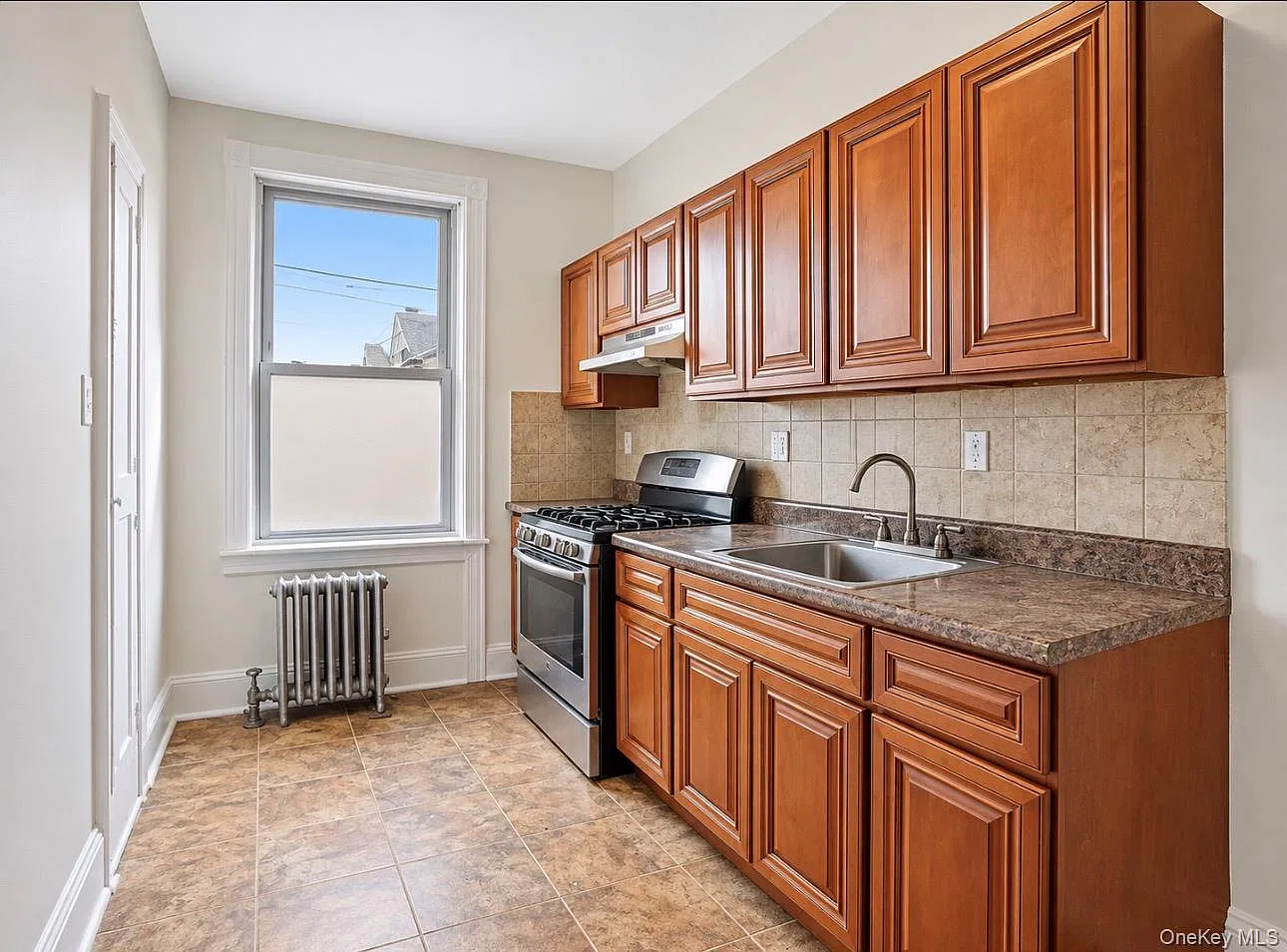 1 bed, 1.0 bath, 700 sqft, $2,500 — Photo 4