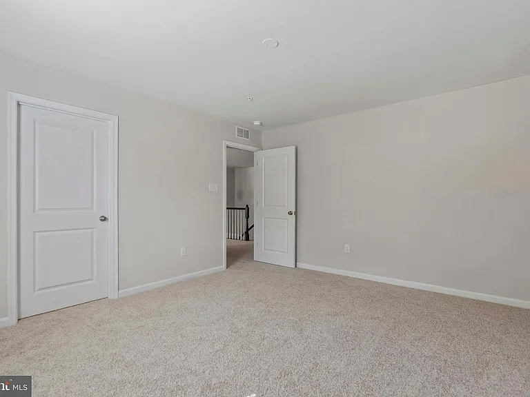 5713 Haller Pl — Photo 32