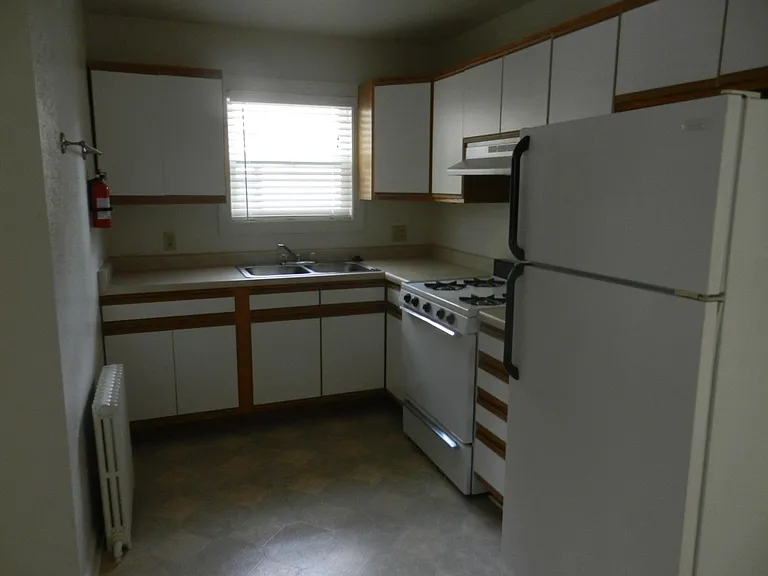 224 Teller Ave — Photo 6