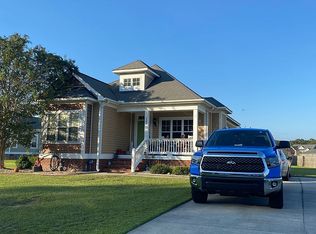 208 Stillwater Creek Dr, Goldsboro, NC 27534
