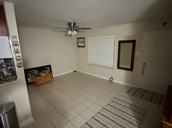 5550 N Braeswood Blvd APT 138, Houston, TX 77096