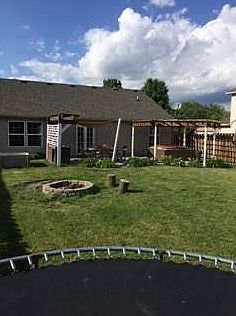 4th image of 9141 Robey Glen Dr