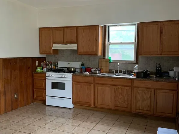 12 East St #1, Providence, RI 02906