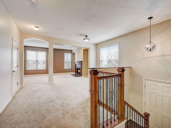 3rd image of 2844 Acarie Dr