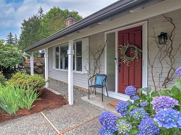 3rd image of 15041 SE Fairwood Boulevard