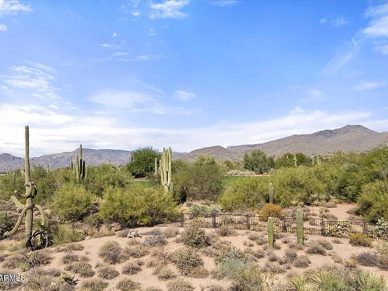36601 N Mule Train Rd #C16 — Photo 14