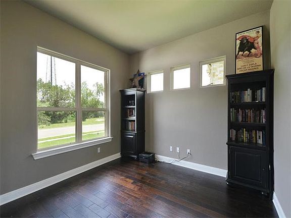 3rd image of 3109 Madisina Dr