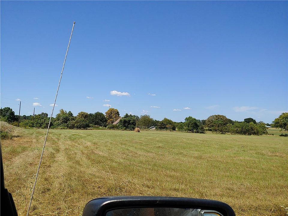 2nd image of 8162 County Road 202