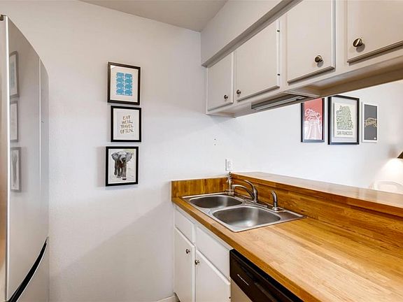 3rd image of 2450 Ashdale Dr APT 213