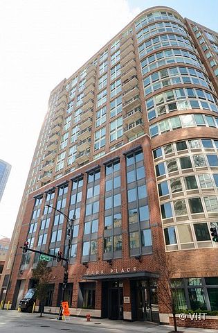 1st image of 600 N Kingsbury St #509