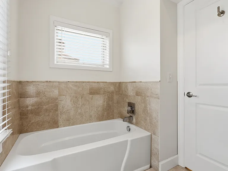 221 S Garfield St #211 — Photo 18