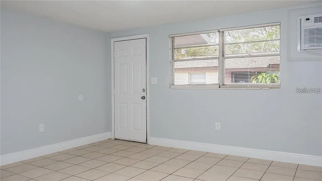 2 bed, 1.0 bath, 680 sqft, $1,250 — Photo 3