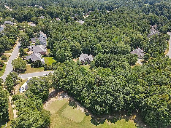 4th image of 3109 Hollow Oak Dr