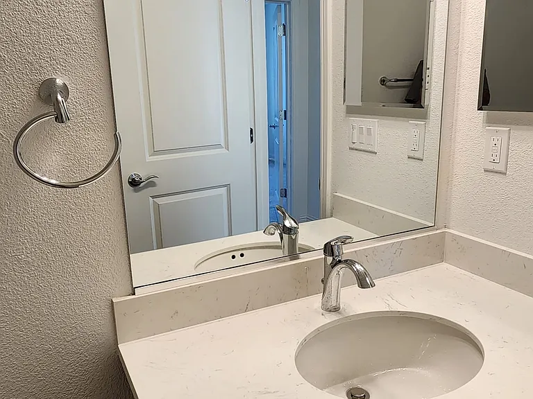 1449 Ascot Ln — Photo 23