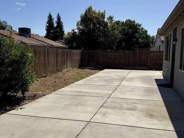 1908 E Monte Vista Ave — Photo 52