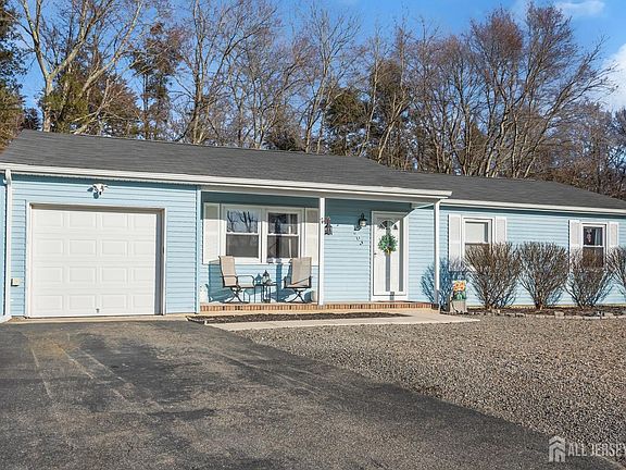 2nd image of 503 Knollwood Ct