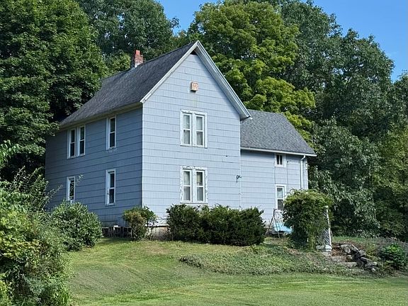 4th image of 804 Walnut Hill Road
