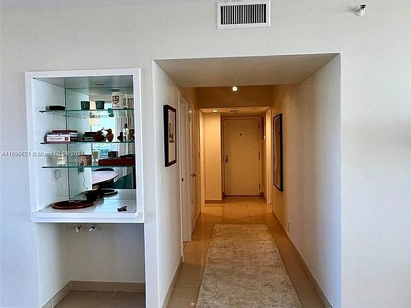 5th image of 1541 Brickell Ave #A1001