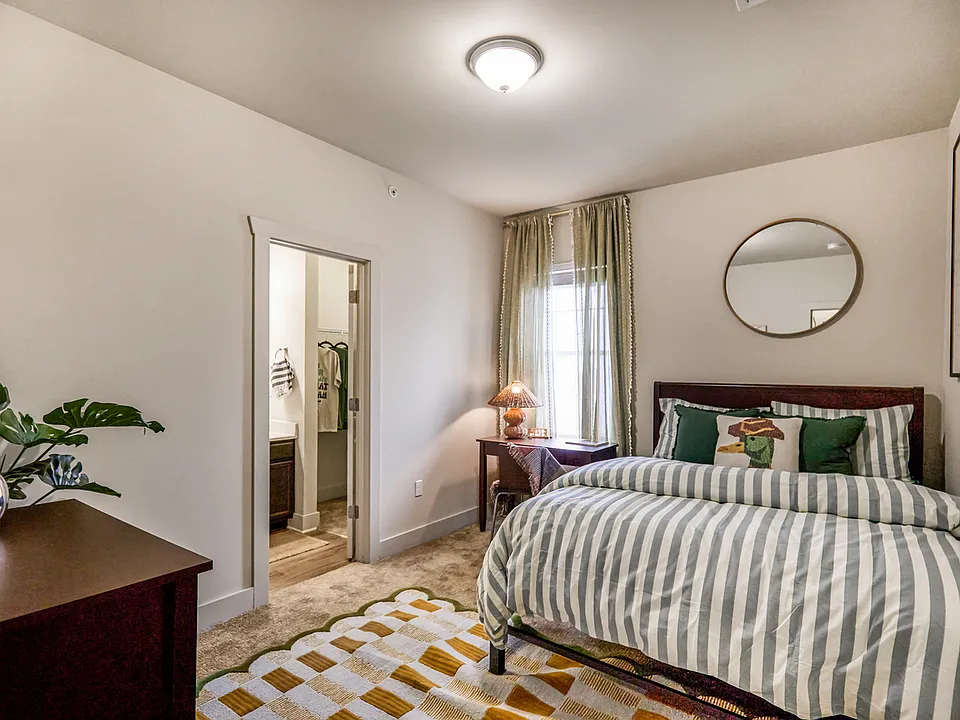 Hannah Townhomes & Lofts