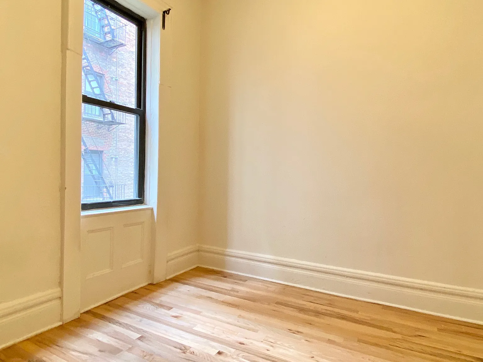 189 Claremont Avenue — Photo 3