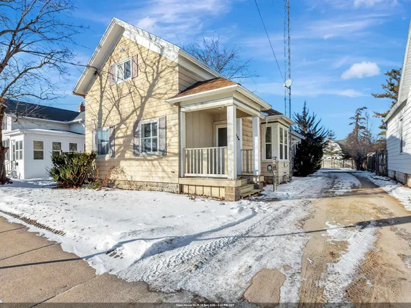 236 W South Park Ave, Oshkosh, WI 54902