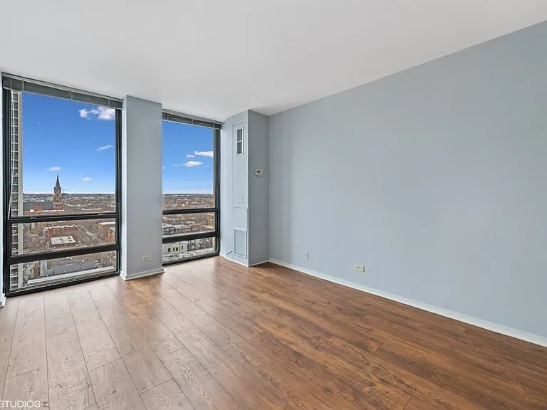1660 N La Salle Dr #1608 — Photo 10