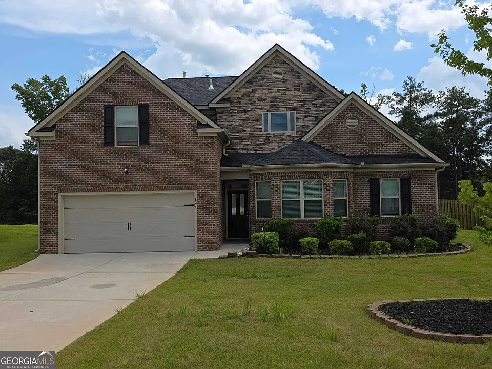 121 Beaumont Way