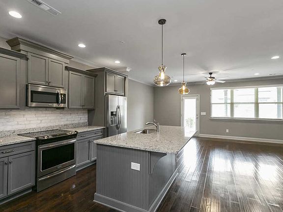 5th image of 1661 Hampshire Pl