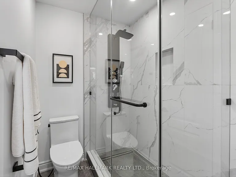 57 Saint Nicholas Cres — Photo 40