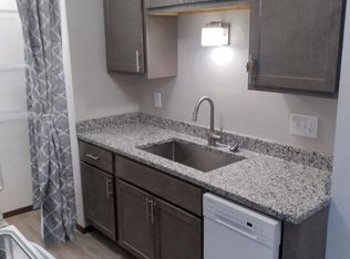 835 E Norwich St APT 3, Milwaukee, WI 53207