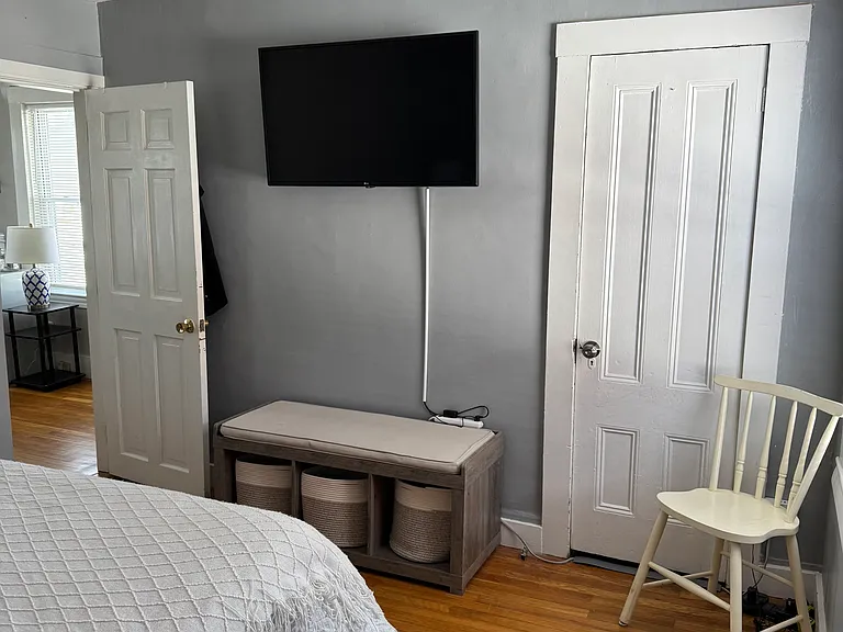 58 Mount Vernon St #1 — Photo 8