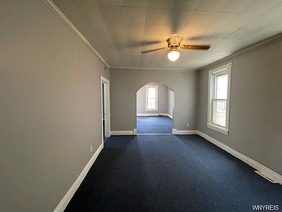 4th image of 132 Vandalia St #1