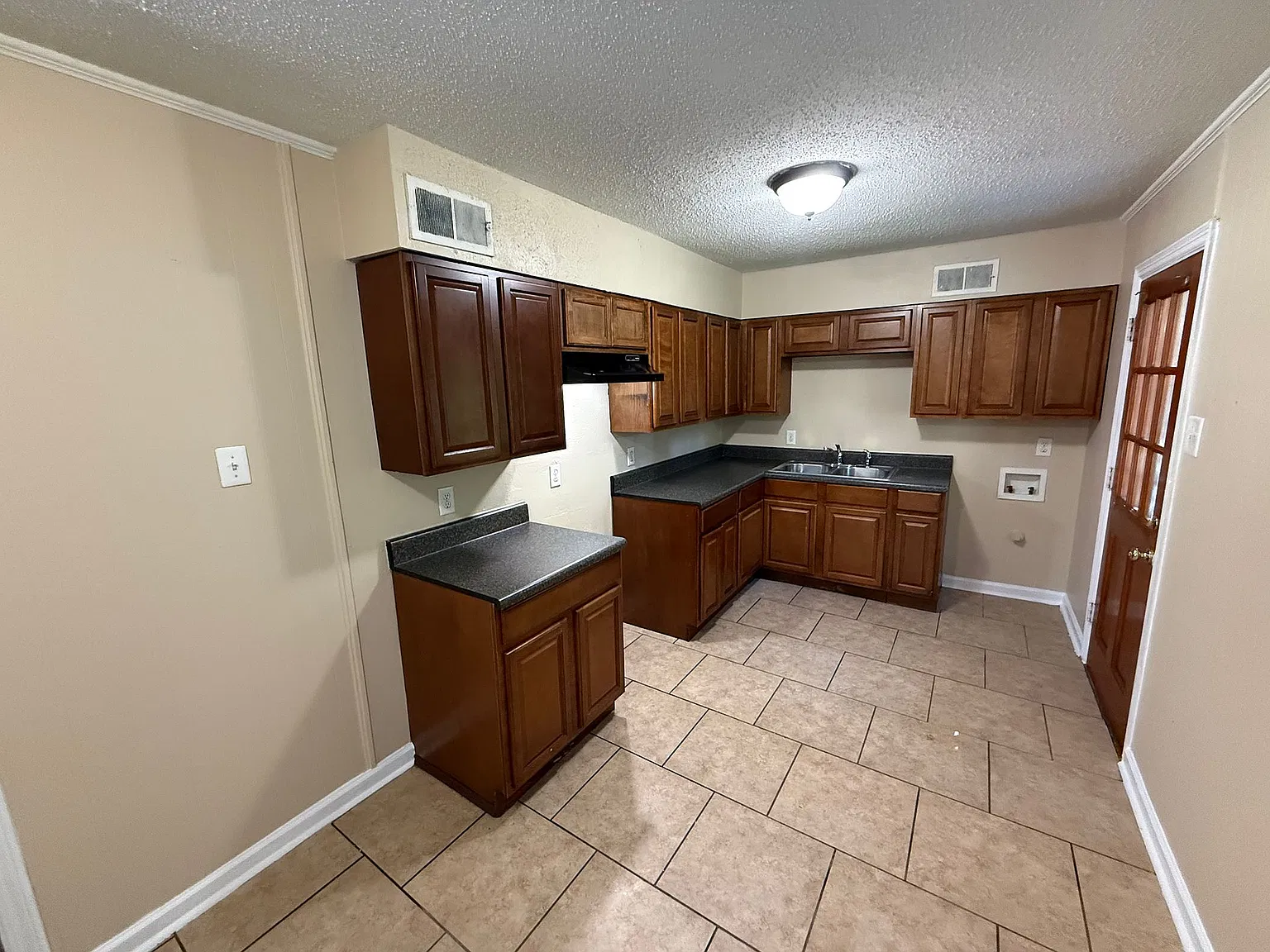 3591 Bigelow St — Photo 2