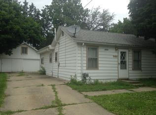 406 W Howe Ave, Lansing, MI 48906