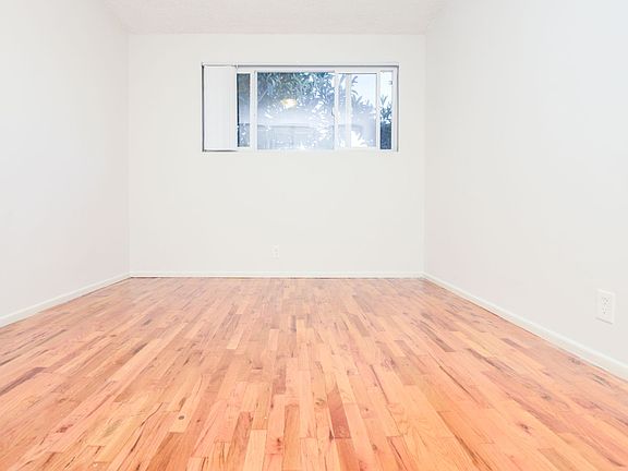 4th image of 1027 N Sierra Bonita Ave APT 6