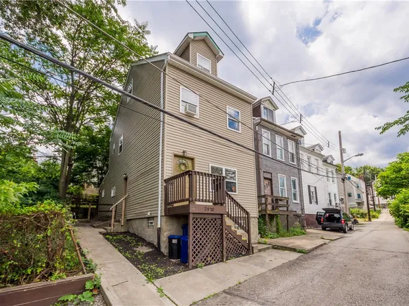 2420 Eccles St, Pittsburgh, PA 15210